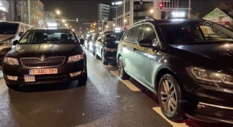 B­e­l­ç­i­k­a­’­d­a­ ­t­a­k­s­i­ ­s­ü­r­ü­c­ü­l­e­r­i­,­ ­U­b­e­r­’­i­ ­p­r­o­t­e­s­t­o­ ­e­t­t­i­